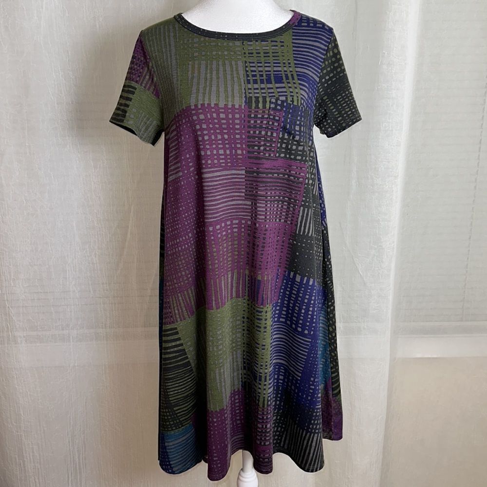 LuLaRoe XS Purple Green Gray Blue Crewneck Short Sleeve Hi Low Dress